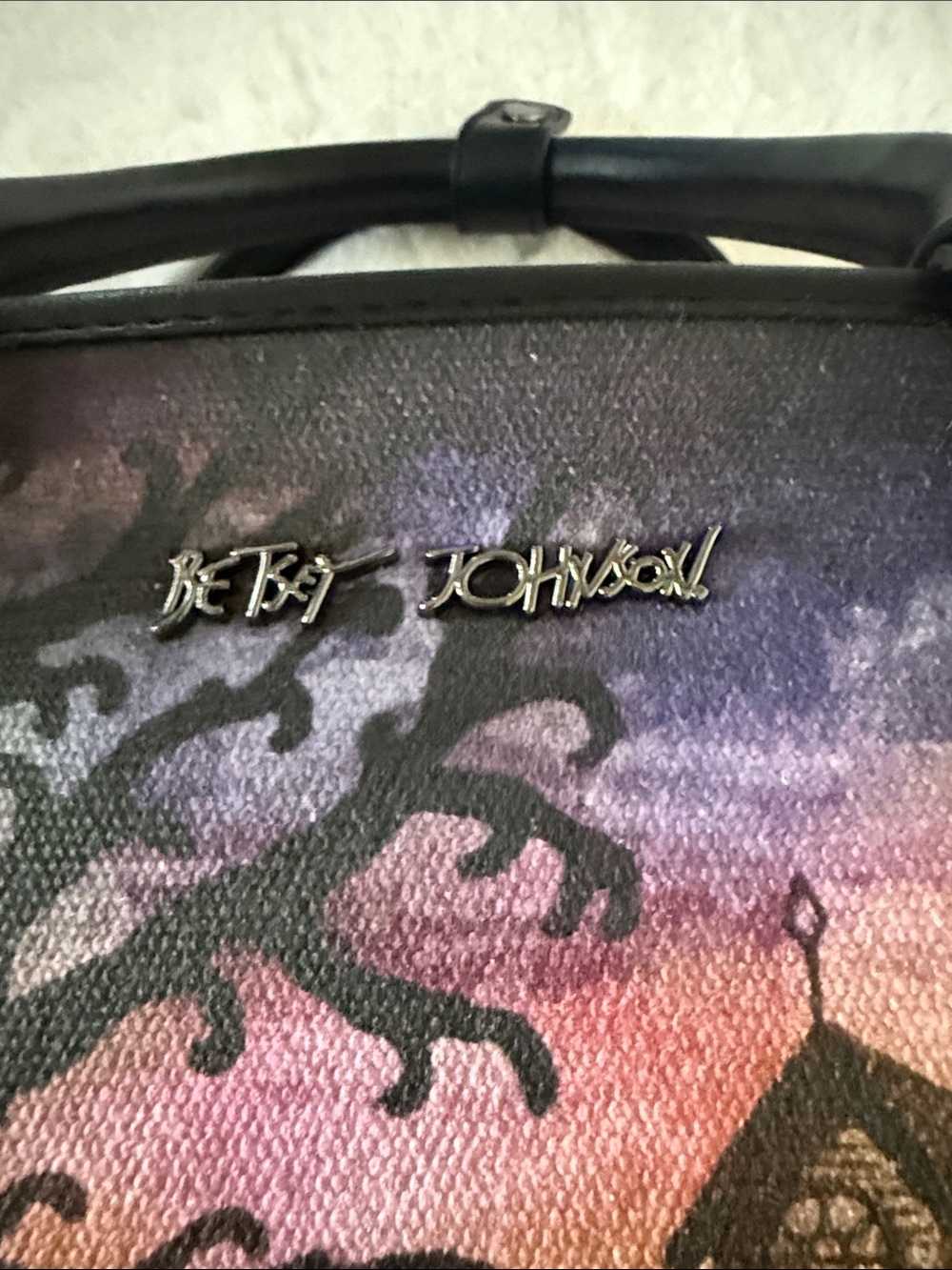 NWT Betsey Johnson Haunted
House Tote Bag Halloween Satchel
Purse with Bat Charm - Picture 7 of 14